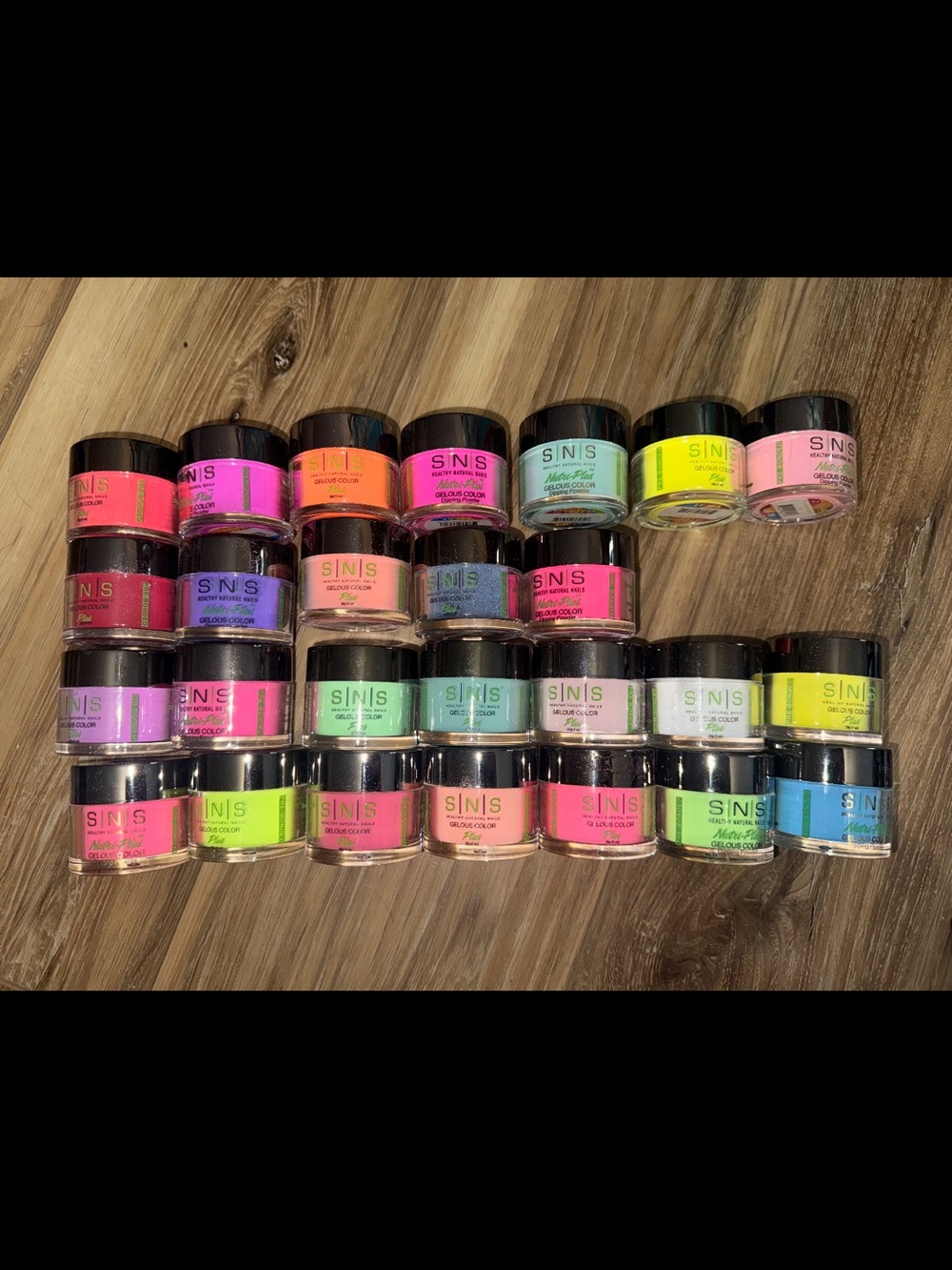 SNS glow & neon collection